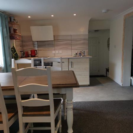 Relax In A 1 Bedroom Apartment Near A Country Pub Eyemouth Buitenkant foto