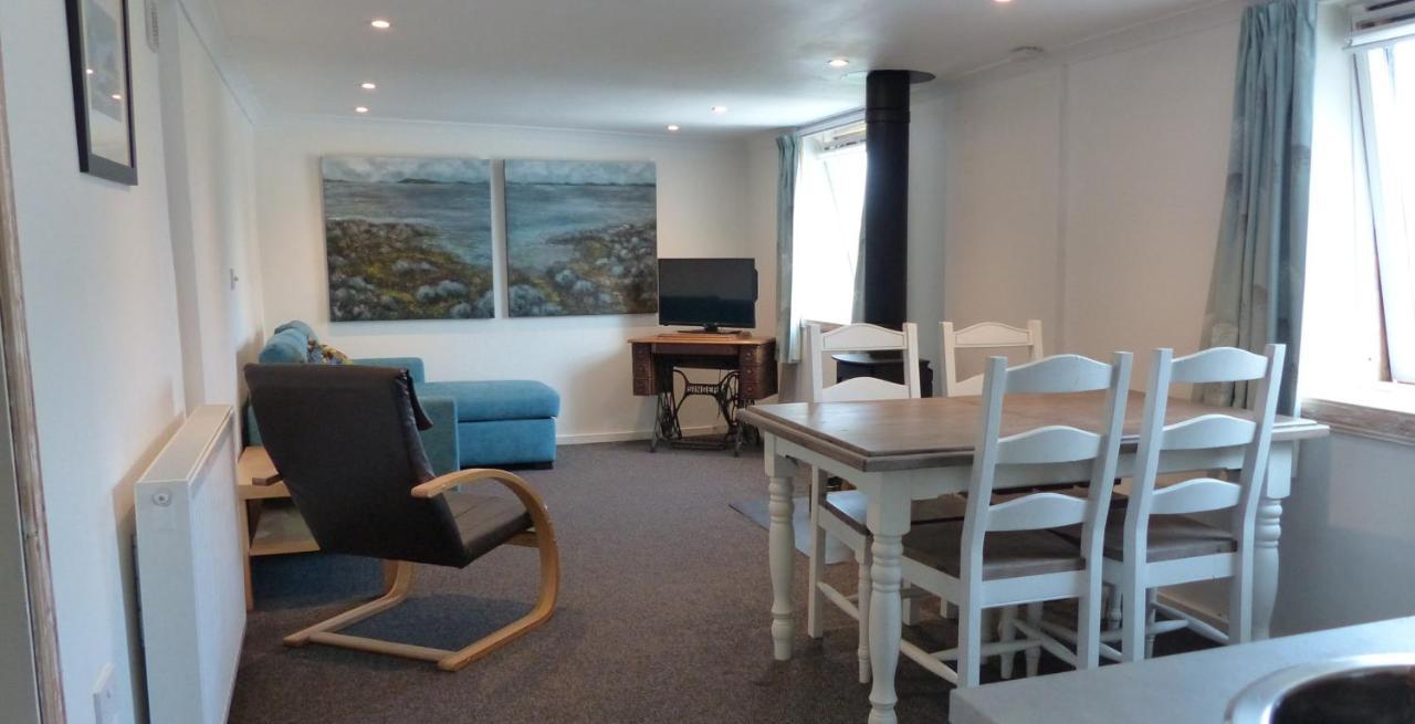 Relax In A 1 Bedroom Apartment Near A Country Pub Eyemouth Buitenkant foto